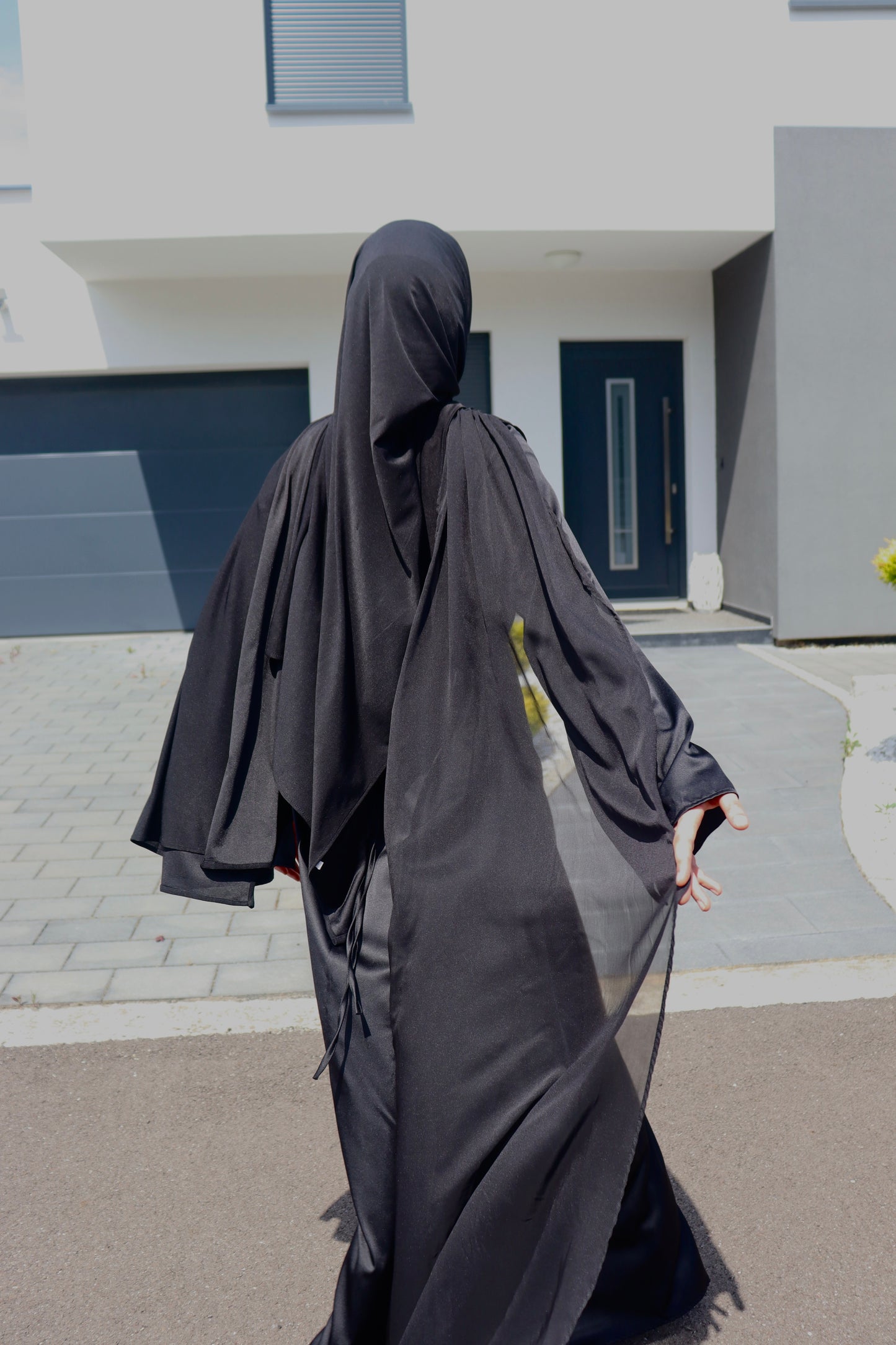 Robe Layali