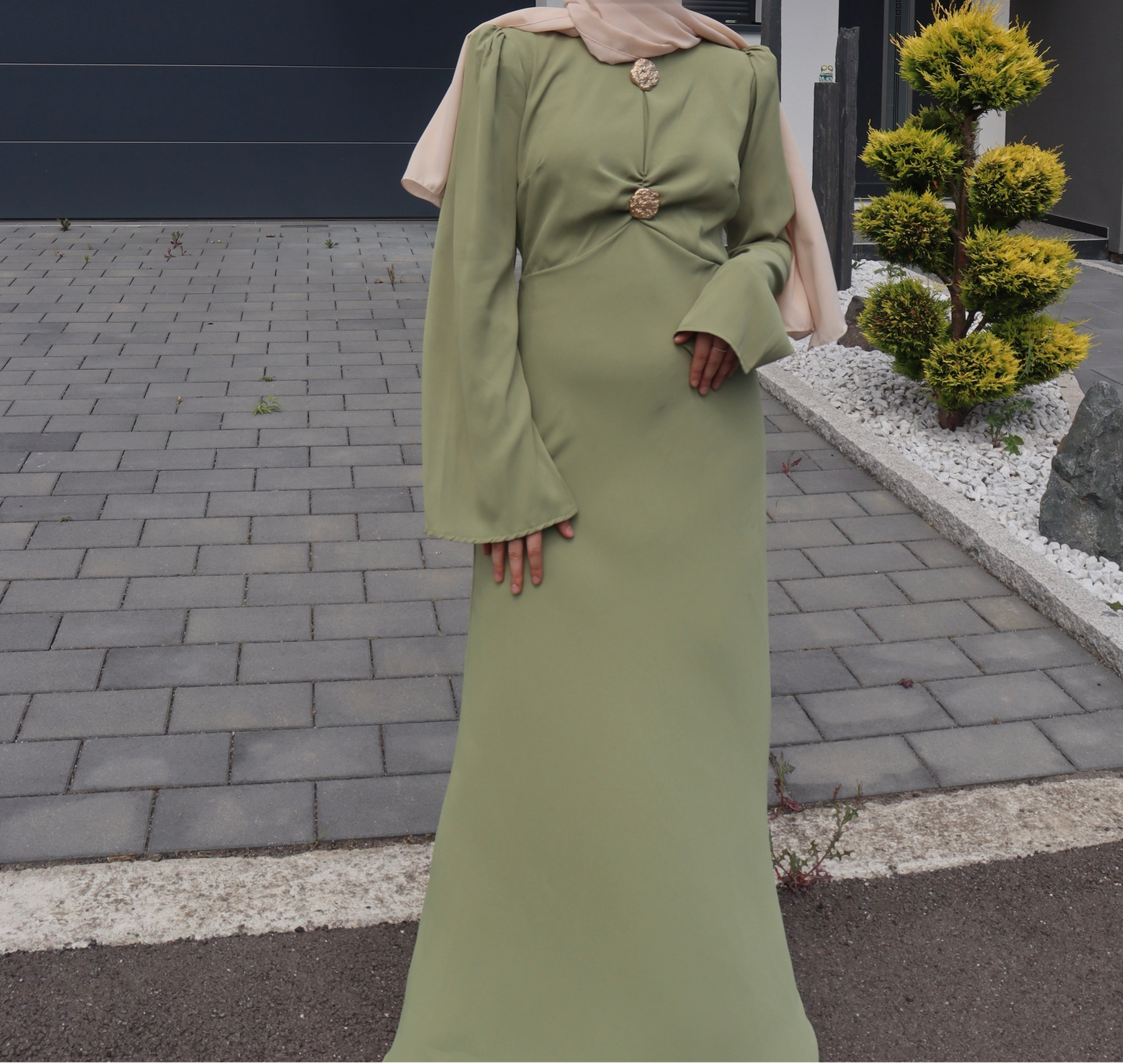 Robe Nisa